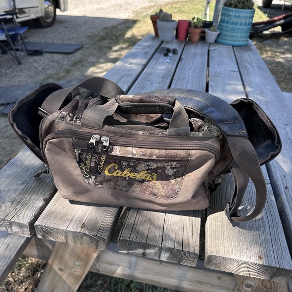 CABELAS Camouflage Bag Catch All Hunting Fishing Camo Tote Duffle Shoulder Strap - Picture 5 of 16
